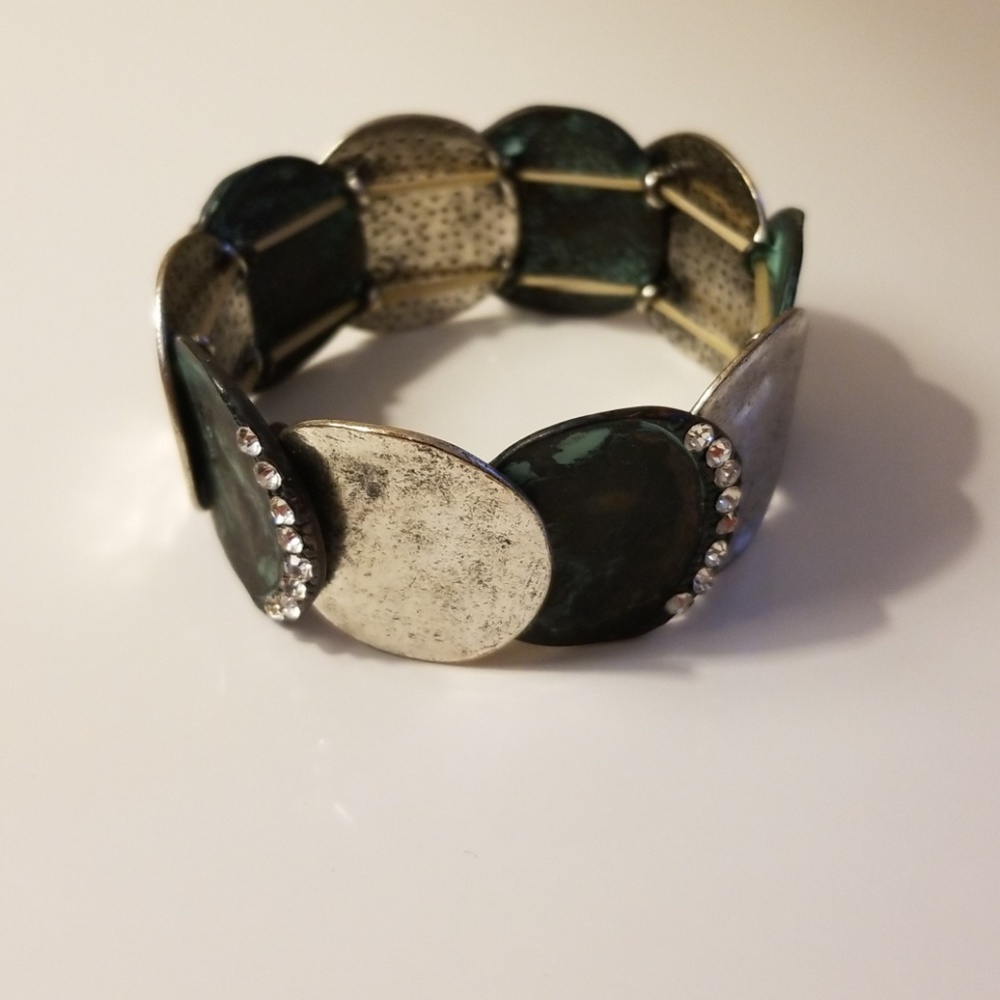 Bracelets - Picture 3 of 3